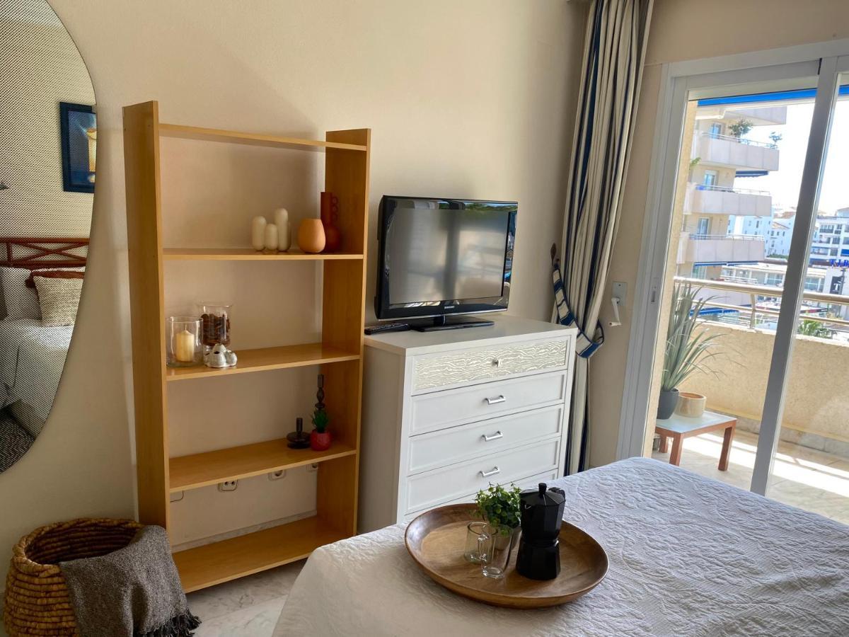 Exclusive Puerto Banus Beach Apartment Free Parking Wifi & Swimming Pool Marbella Exterior foto