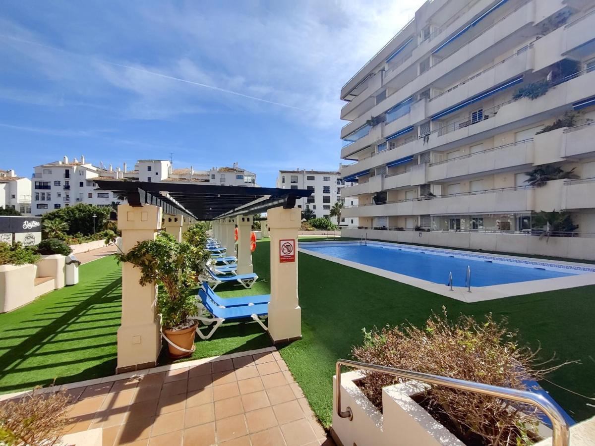 Exclusive Puerto Banus Beach Apartment Free Parking Wifi & Swimming Pool Marbella Exterior foto